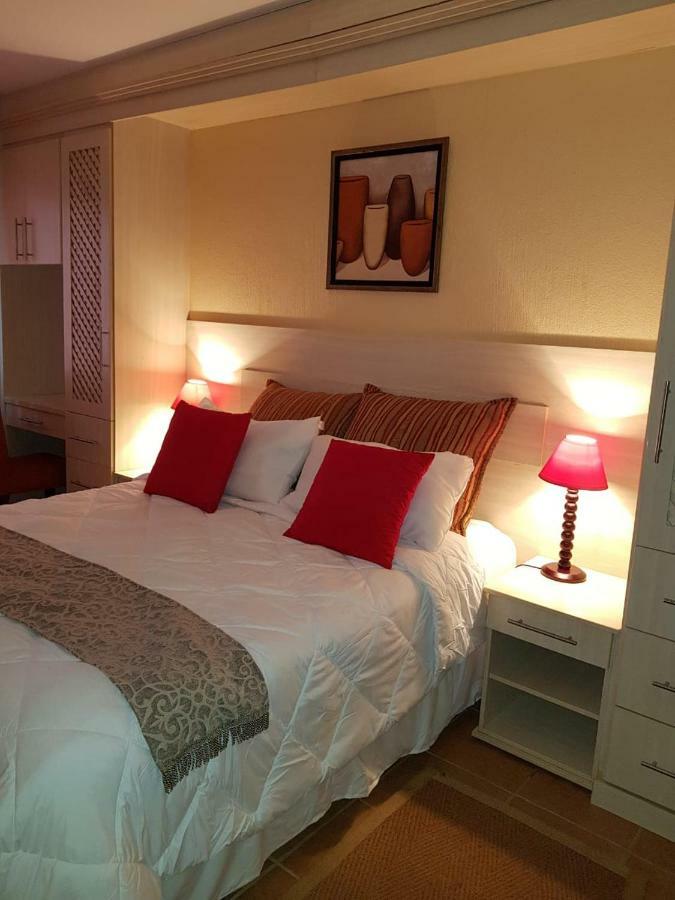 Ocean View Villas Unit G02 Port Edward Eksteriør billede